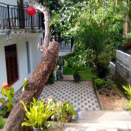 Miracle Villa Канди Экстерьер фото